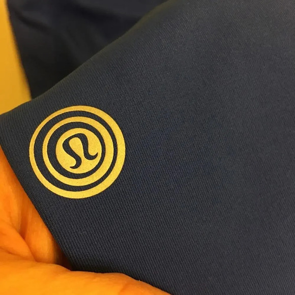 Lululemon NWT Chase Me Crop Sea Wheeze 2017 - Picture 6 of 8